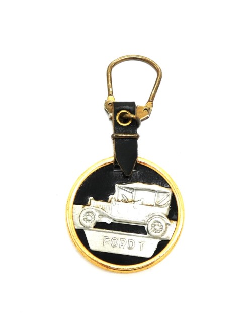 P1050666 Porte clé publicitaire voiture ancienne Ford T
