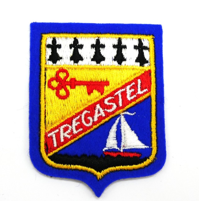 P1080342 Ecusson brodé ville TREGASTEL