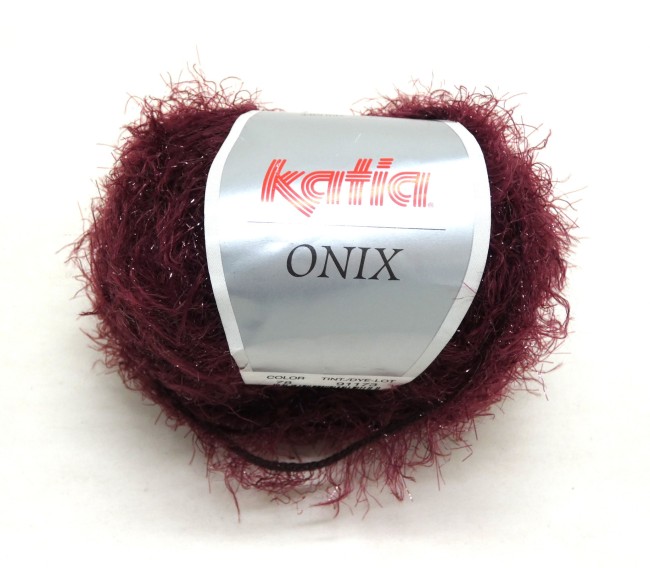 P1050811 2 pelotes laine Katia ONYX C 78 - L 91173