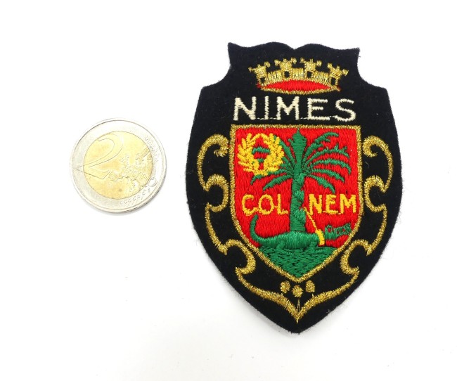 Ecusson meresse brodé ville Nîmes