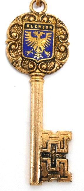Porte clé métal ville Alençon 