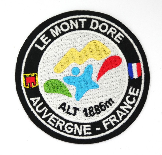 Ecusson brodé LE MONT DORE AUVERGNE - FRANCE Alt 1886 m 
