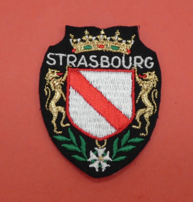 P1030692 Ecusson Meresse brodé ville Strasbourg