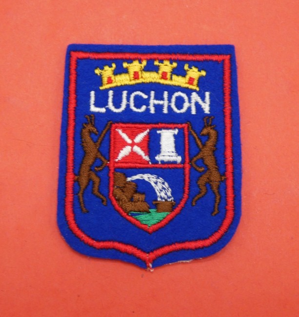 Ecusson brodé ville LUCHON 