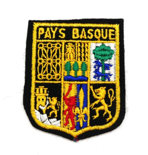 Ecusson brodé Pays Basque en tissu feutrine