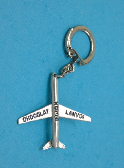 Porte clé ancien métal AVION Chocolat Lanvin DIJON 