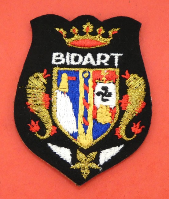 P1030524 Ecusson brodé ville BIDART