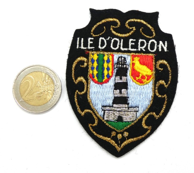 P1050041 Ecusson meresse brodé Île d ' Oléron