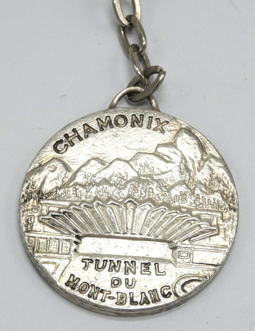Ancien porte clé métal Chamonix tunnel Mont Blanc / Courmayer 