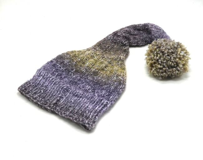 P1020679 Bonnet lutin femme laine Azteca C 505 tricoté main