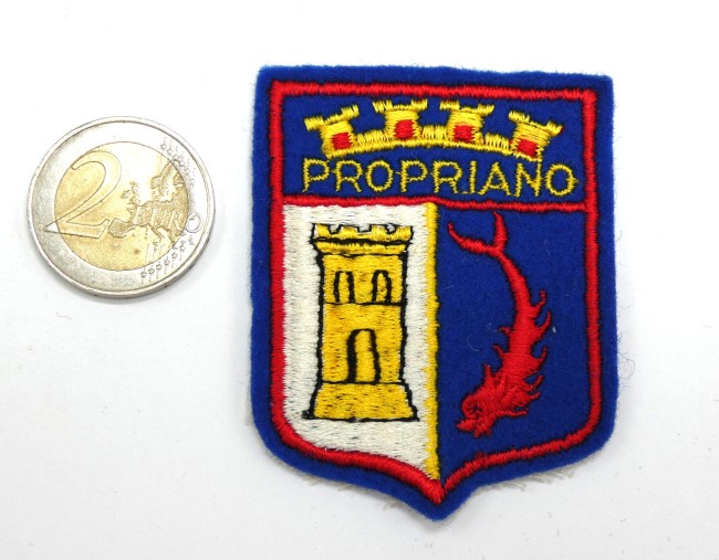 P1040913 Ecusson brodé ville Propriano
