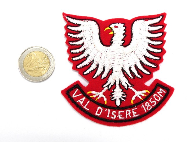 P1040888 Ecusson brodé ville Val D ' Isère 1850 M