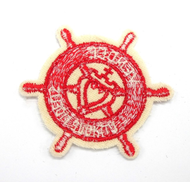 P1020031 Ecusson brodé gouvernail ville Vendéé