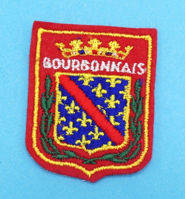 Ecusson ancien brodé ville Bourbonnais 
