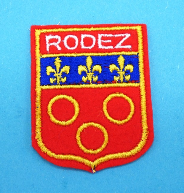 Ecusson brodé ville RODEZ ( occasion ) 