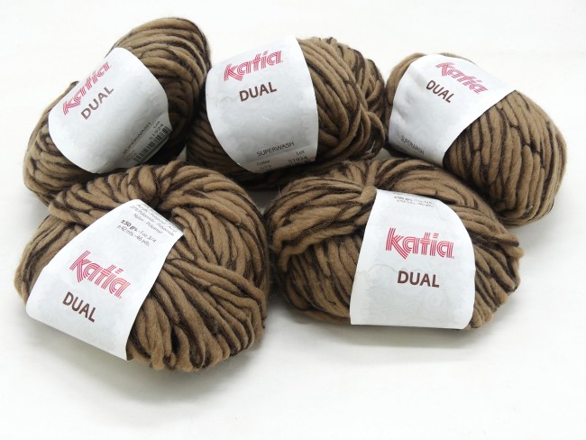 5 pelotes de laine Katia Dual marron 073