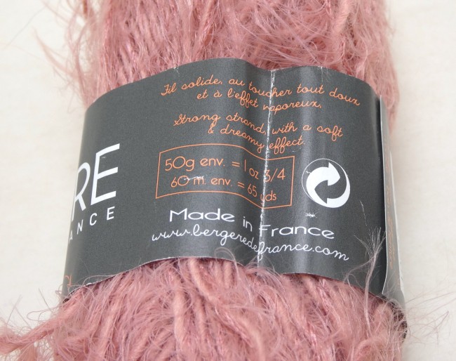 P1100498 Laine Bergère de France Plume rose