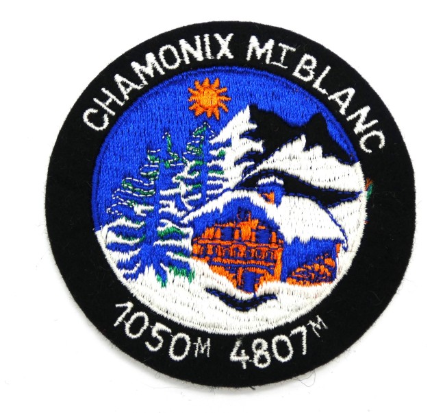 Ecusson brodé ville Chamonix Mt Blanc 1050 M - 4807 M