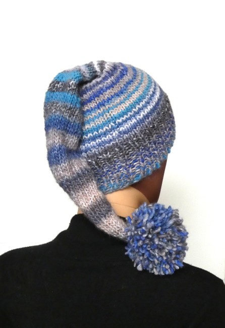 P1020626 Bonnet lutin femme en laine bleu / gris Katia Milrayas