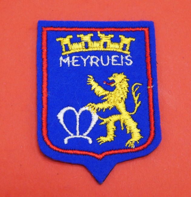 P1080919 Ecusson brodé ville MEYRUEIS à coudre