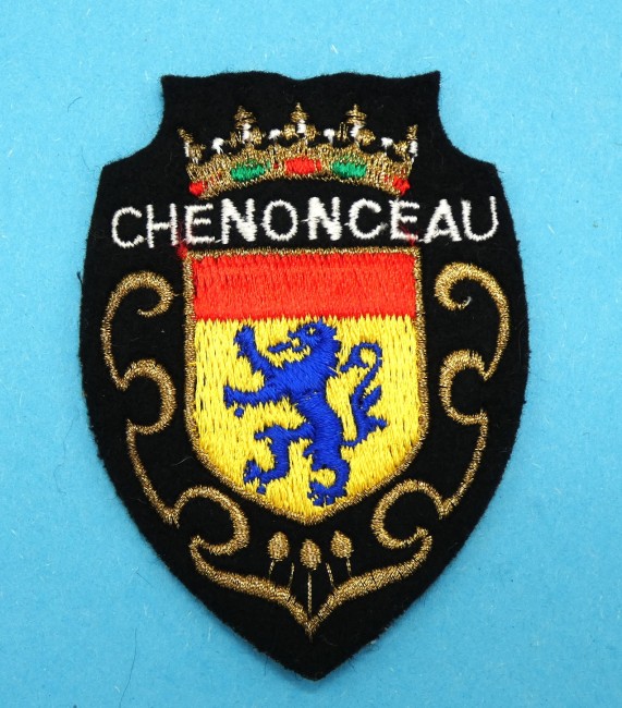 P1020057 Ecusson brodé ville Chenonceau
