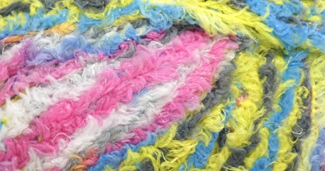 3 pelotes de fil à tricoter multicolore PERIA Baby Gold 