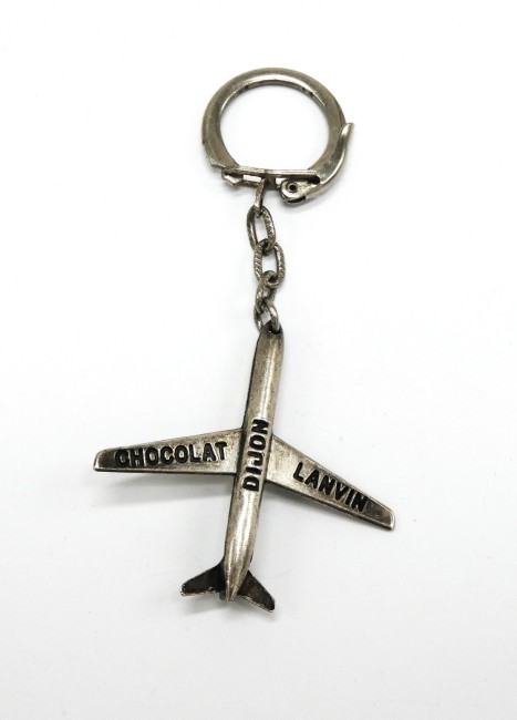 Porte clé ancien métal publicitaire AVION Chocolat Lanvin DIJON