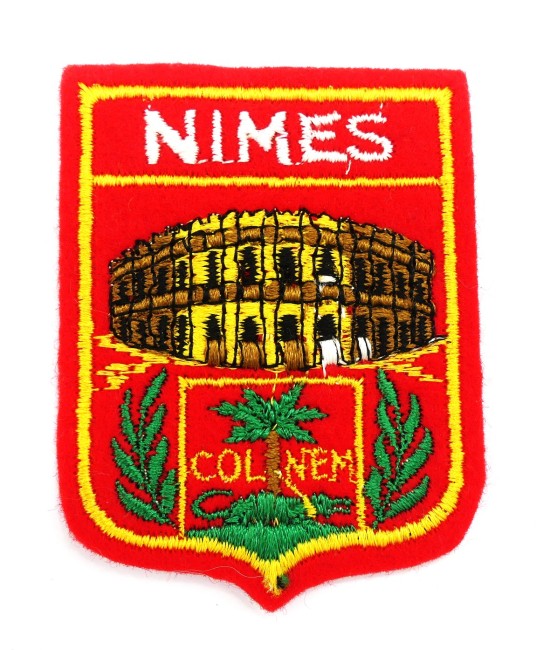 Ecusson brodé ville Nîmes