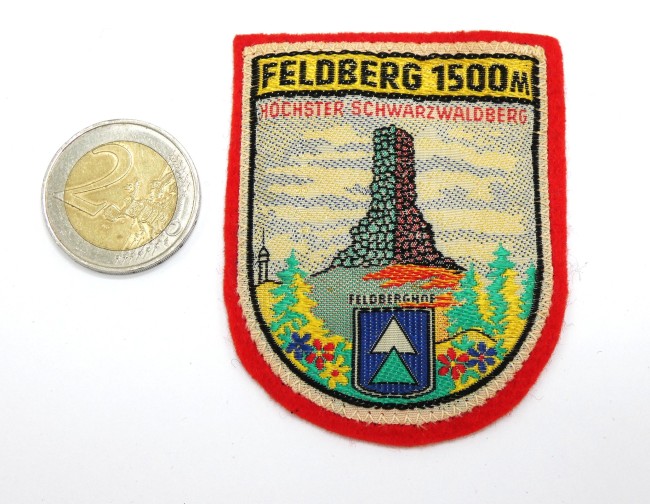 P1060300 Ecusson brodé ville FELDBERG 1500 M