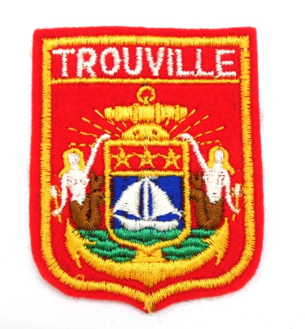P1110259 Ecusson brodé ville Trouville