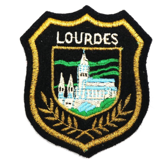 Ecusson méresse brodé LOURDES sanctuaire notre Dame 