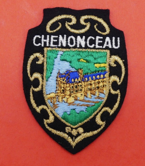Ecusson brodé ville/ château Chenonceau 