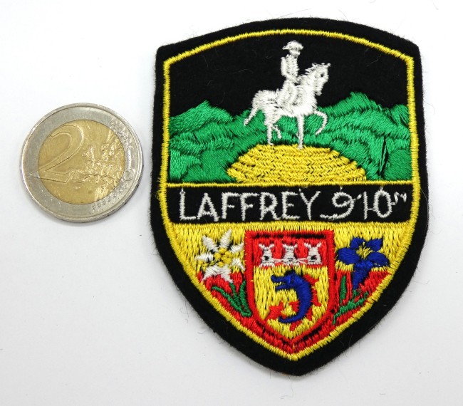 Ecusson brodé ville LAFRFREY 910 m 