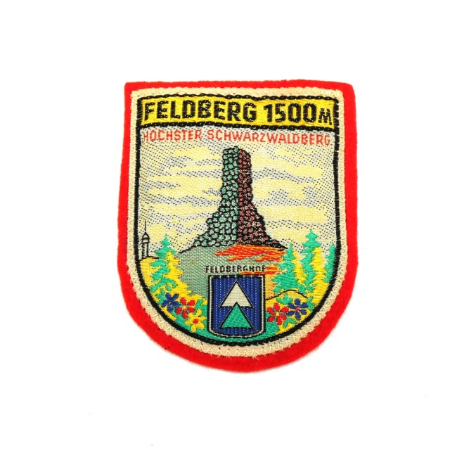 P1060298 Ecusson brodé ville FELDBERG 1500 M