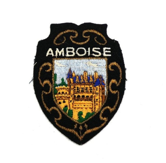 P1020065 Ecusson mersse brodé ville AMBOISE