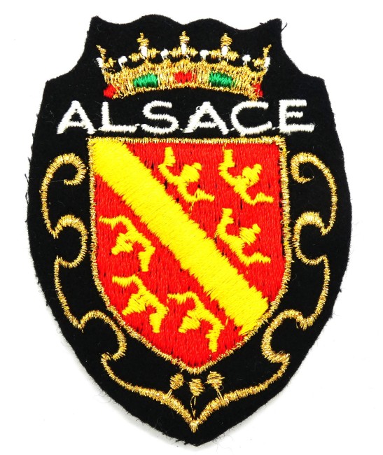 P1030755 Ecusson royal brodé ville Alsace