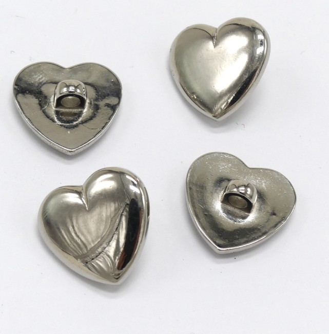 4 Boutons couture coeur métal 17 mm 