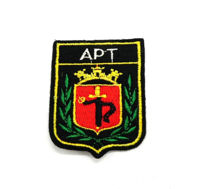 Ecusson brodé ville APT