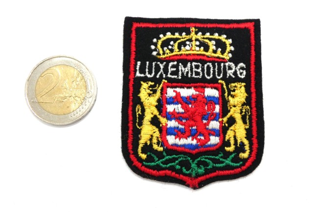 P1110649 Ecusson brodé ville LUXEMBOURG