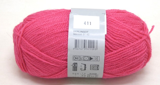 Une pelote de laine Phildar SUPER BABY rose Berlingot C 411