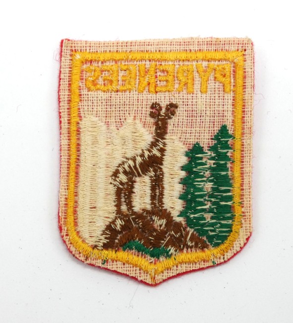 P1010560 Petit écusson brodé Pyrénées