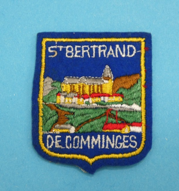 P1010544 Ecusson ville Saint Bertrand - de - Comminges