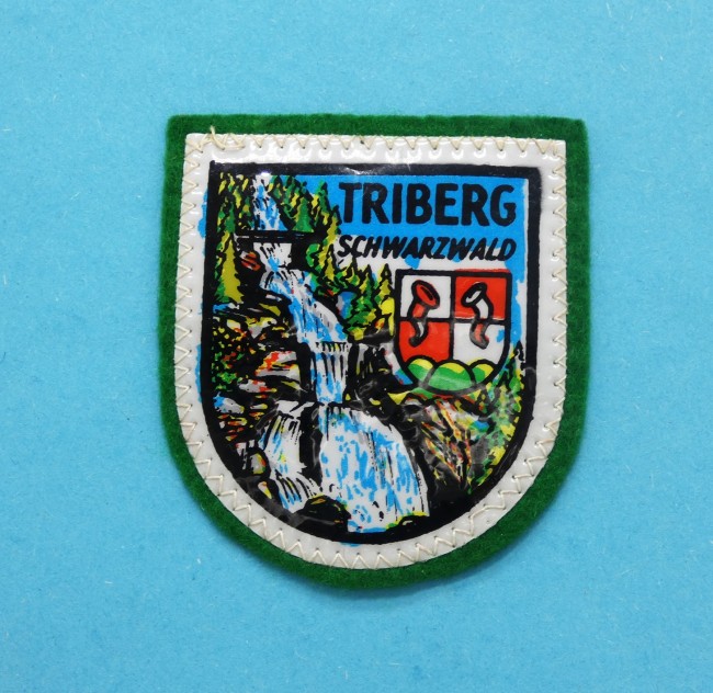 P1090248 Ecusson brodé ville Triber Schwarzwald