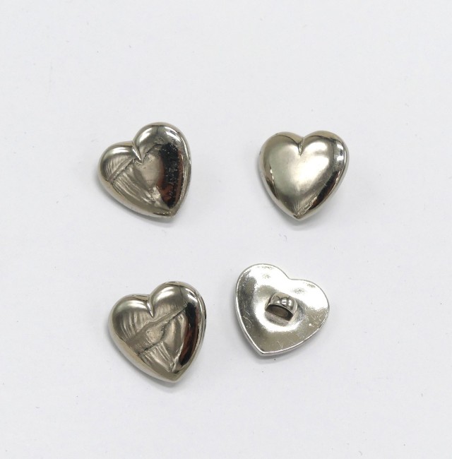 4 Boutons couture coeur métal 17 mm 