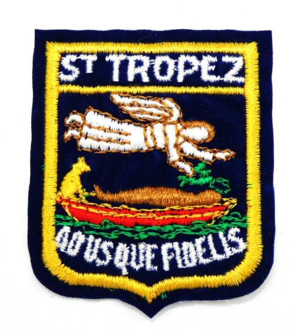 P1070938 Ecusson brodé ville Saint Tropez