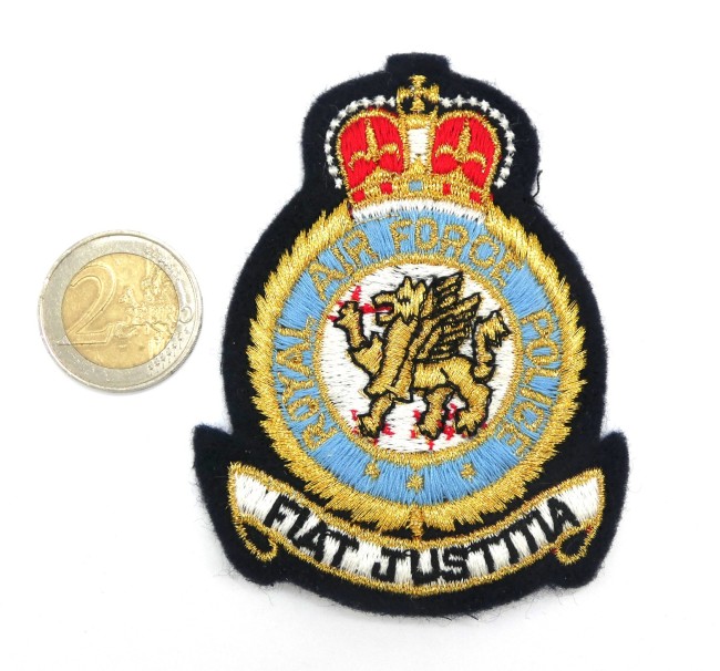 Ecusson ROYAL  AIR FORCE POLIOE FIAT JUSTITA  