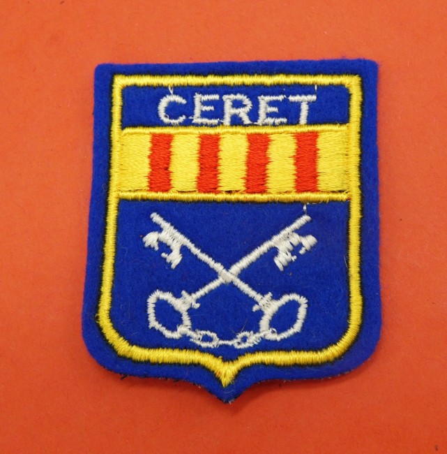 Ecusson brodé ville CERET