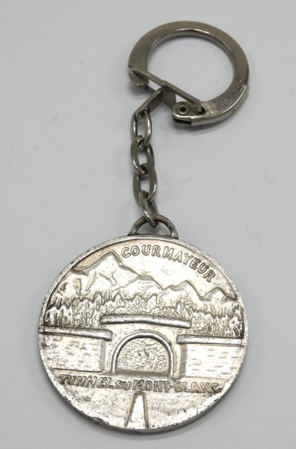 Ancien porte clé métal Chamonix tunnel Mont Blanc / Courmayer 