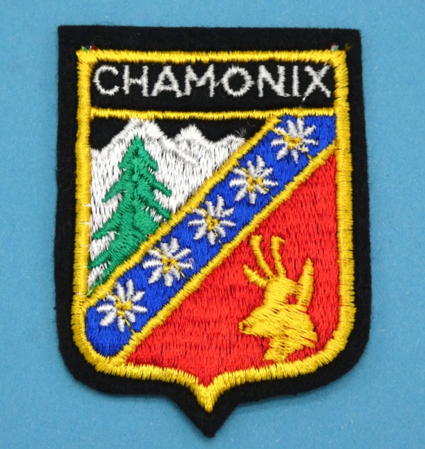 P1070368 Ecusson brodé ville CHAMONIX
