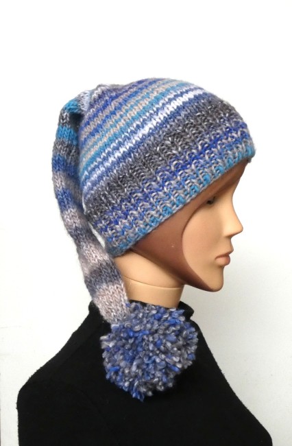 P1020624 Bonnet lutin femme en laine bleu / gris Katia Milrayas